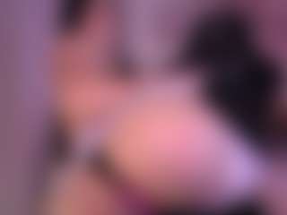 Live cam show with melisabahamon - Petite on googirlz