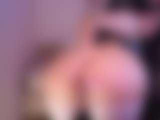 Live cam show with melisabahamon - Petite on TeamSkeetLive