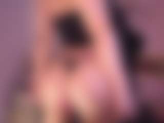 Live cam show with melisabahamon - Bedroom Big Tits on CamClone