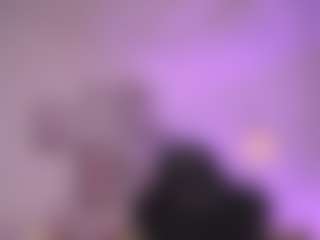 Live cam show with melisabahamon - Strip on CamwithHer
