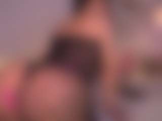 Live cam show with melisabahamon - Flashing on hotwifechat.live