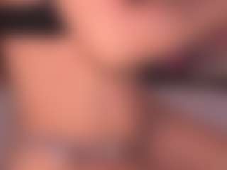 Live cam show with melisabahamon - Bedroom on liverealitysex.com