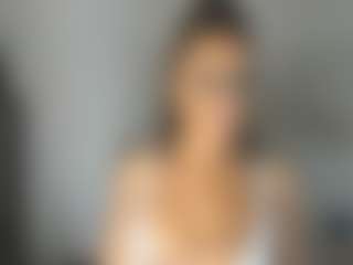 Live cam show with Melaashara - Brown Eyes Big Tits on Camiplay Live