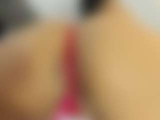 Live cam show with alizehorny - Athletic Lush on CamwithHer