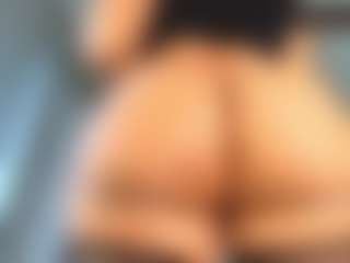 Live cam show with Kloewandan - Spank Big Tits on xDating