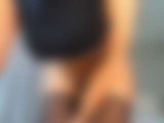 Live cam show with Kloewandan - Belly on hotwifechat.live