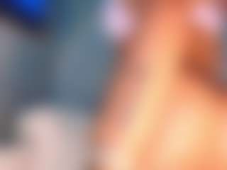 Live cam show with Kloewandan - Cum Curvy on Strip Flash - Live Sex Shows