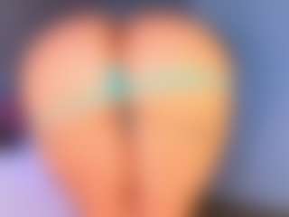 Live cam show with Kloewandan - BBW on Dare Cams