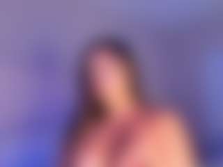 Live cam show with Kloewandan - Landingstrip on CamClone
