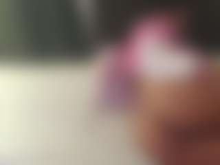Live cam show with Candy - Bikini on livesuperchat.net