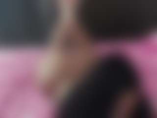 Live cam show with Candy - Brown Eyes on Camsoda