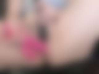 kellycarolina's Live Sex Cam Show