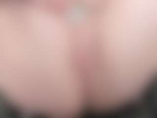 Live cam show with kellycarolina - Normal on camwithhim.com
