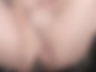 kellycarolina's Live Sex Cam Show