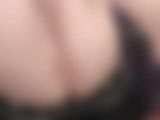 kellycarolina's Live Sex Cam Show
