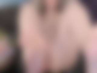 kellycarolina's Live Sex Cam Show