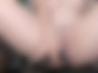 Live cam show with kellycarolina - Lush MILF on hotwifechat.live