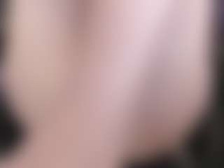 Live cam show with kellycarolina - Bedroom on CamwithHer