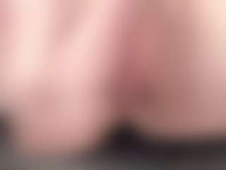 Live cam show with kellycarolina - Lush MILF on googirlz