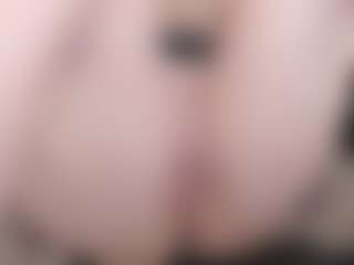 kellycarolina's Live Sex Cam Show