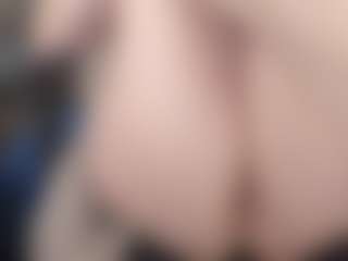 kellycarolina's Live Sex Cam Show