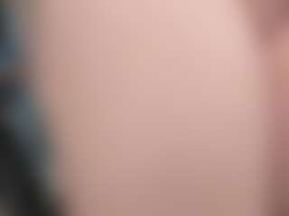 kellycarolina's Live Sex Cam Show
