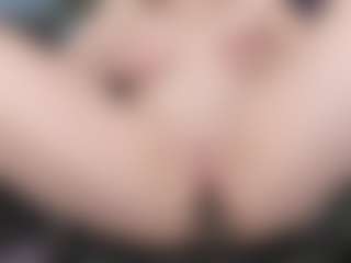Live cam show with kellycarolina - Shaved Pussy on fapnchat