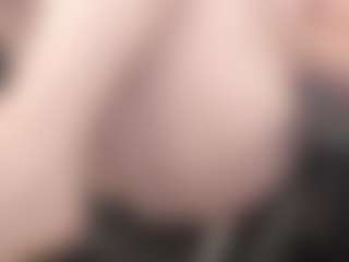 kellycarolina's Live Sex Cam Show