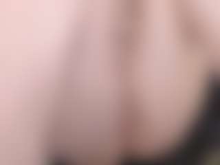 Live cam show with kellycarolina - Middle Aged on TeamSkeetLive