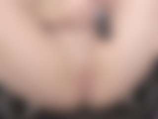 Live cam show with kellycarolina - Brown Hair on Camming Site