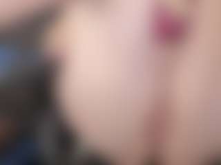 Live cam show with kellycarolina - Lush MILF on SpankPalCams