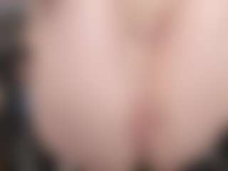 kellycarolina MILF webcam performer live streaming