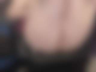 kellycarolina's Live Sex Cam Show