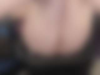 kellycarolina's Live Sex Cam Show