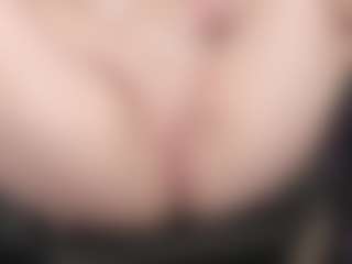kellycarolina's Live Sex Cam Show
