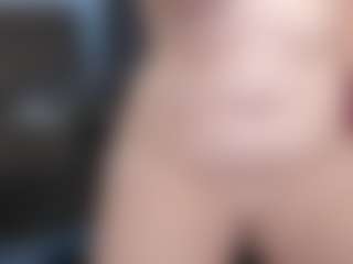 kellycarolina's Live Sex Cam Show