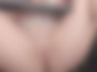 kellycarolina's Live Sex Cam Show