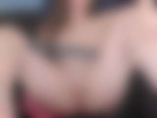 kellycarolina's Live Sex Cam Show