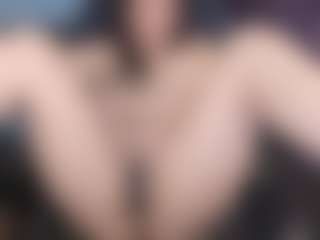 Live cam show with kellycarolina - Spank MILF on justonemore.cc