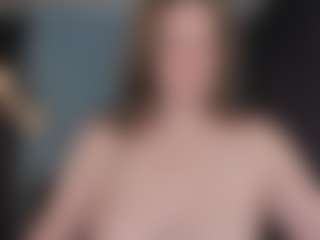 Live cam show with kellycarolina - Brown Hair MILF on Camsoda