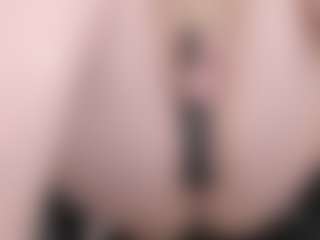Live cam show with kellycarolina - Dildo on Camsoda