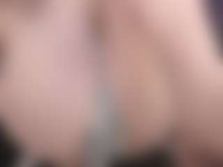 kellycarolina's Live Sex Cam Show