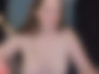Live cam show with kellycarolina - Brown Hair on Camming Site