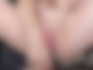 kellycarolina's Live Sex Cam Show
