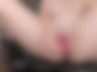 kellycarolina's Live Sex Cam Show
