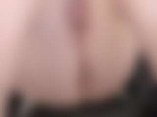 Live cam show with kellycarolina - Shaved Pussy on Camsoda