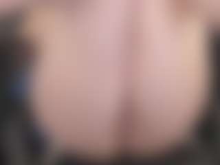 kellycarolina's Live Sex Cam Show