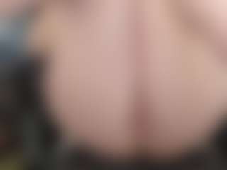 kellycarolina's Live Sex Cam Show