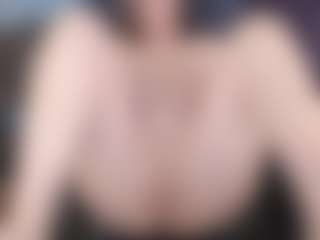 kellycarolina's Live Sex Cam Show