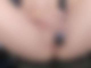 kellycarolina's Live Sex Cam Show